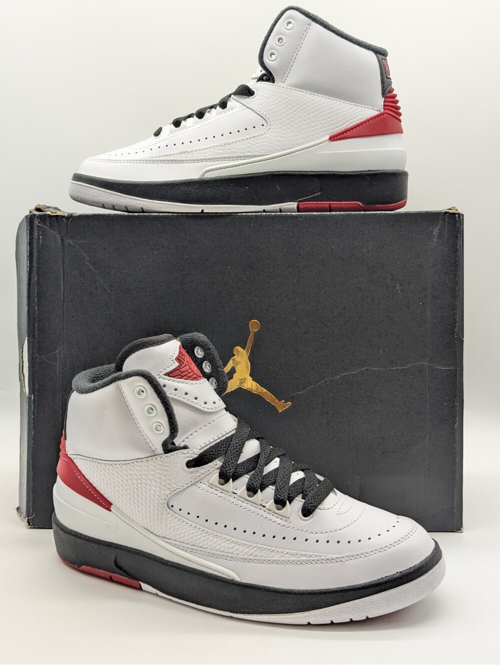 Air Jordan 2 Retro OG Chicago Kids Size 4.5Y /Womens 6 Red White DX2591-106 Shoe